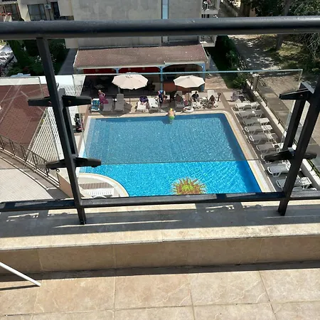 Daire съни хаус 4 апартменти Sunny Beach